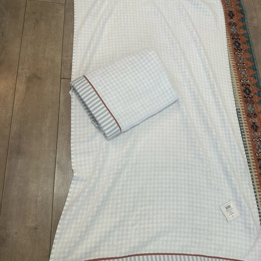 New Threshold Gingham Luxury Bath Towel Set 2 Pc XL Traditional Gingham Plaid
